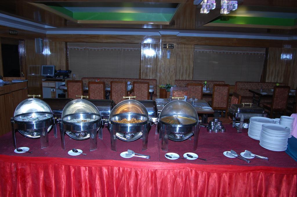 Hotel Sona'S Tiruchirappalli ภายนอก รูปภาพ