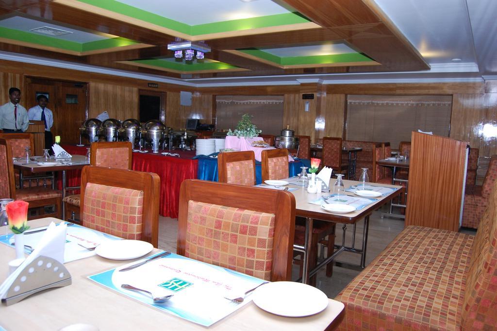 Hotel Sona'S Tiruchirappalli ภายนอก รูปภาพ