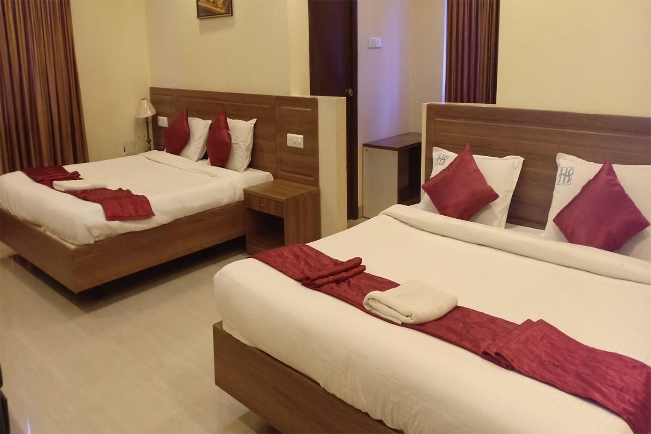 Hotel Sona'S Tiruchirappalli ภายนอก รูปภาพ