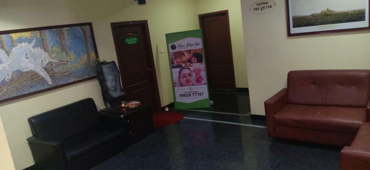 Hotel Sona'S Tiruchirappalli ภายนอก รูปภาพ