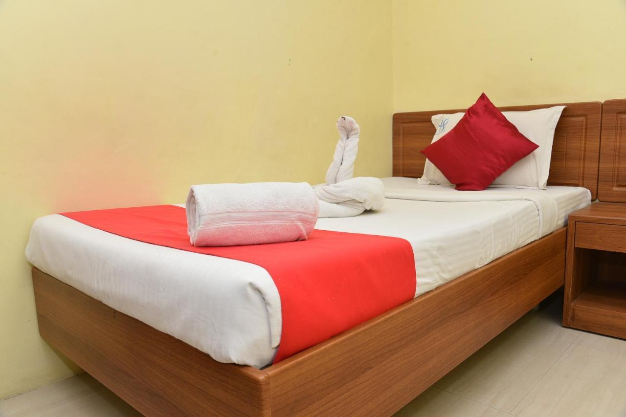 Hotel Sona'S Tiruchirappalli ภายนอก รูปภาพ