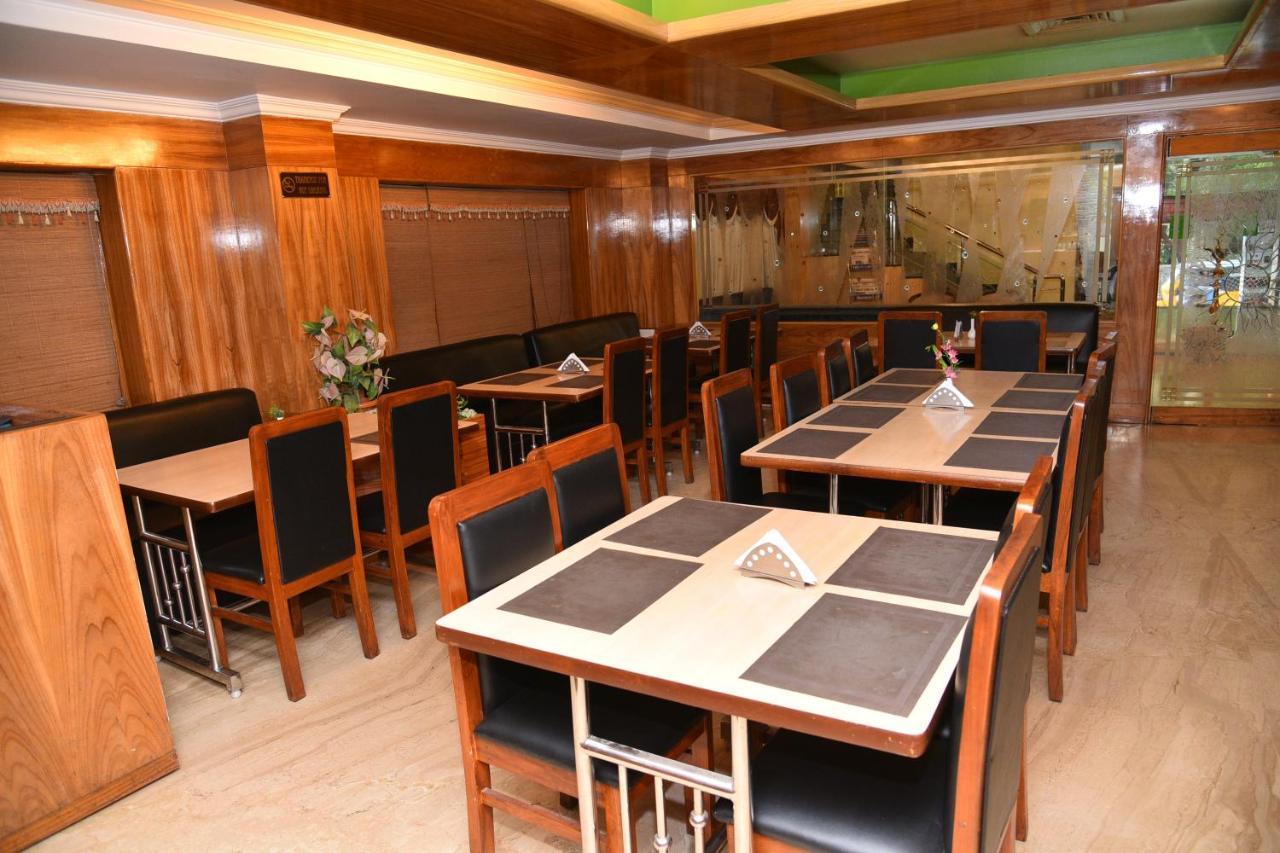 Hotel Sona'S Tiruchirappalli ภายนอก รูปภาพ