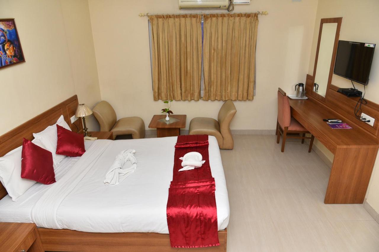 Hotel Sona'S Tiruchirappalli ภายนอก รูปภาพ